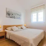 Vukovarska Iii * 마카르스카