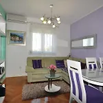 Vukovarska Iii 아파트