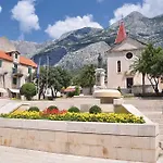 Vukovarska Iii 아파트