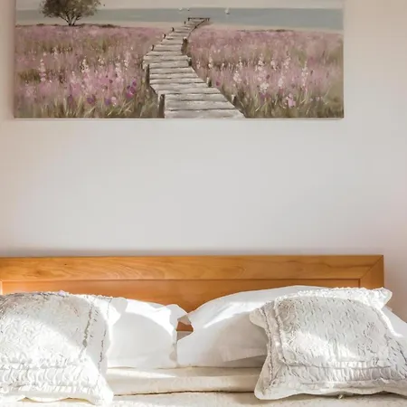 Apartament 2 Bedroom Awesome In *
