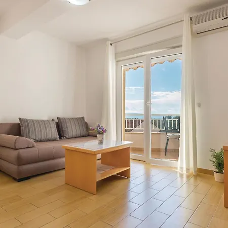 2 Bedroom Awesome In *